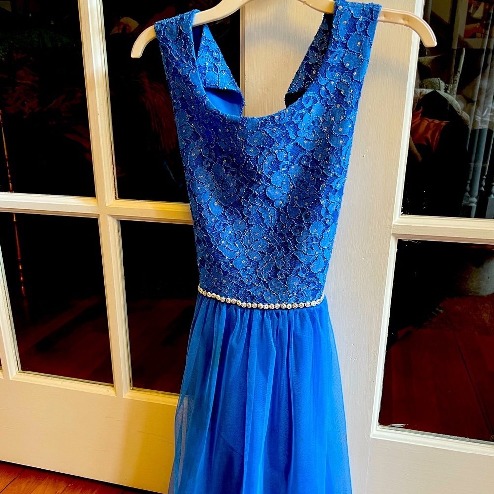 Worn Once Easter or Formal Dress. Worn once. Blue. Size 14 girls